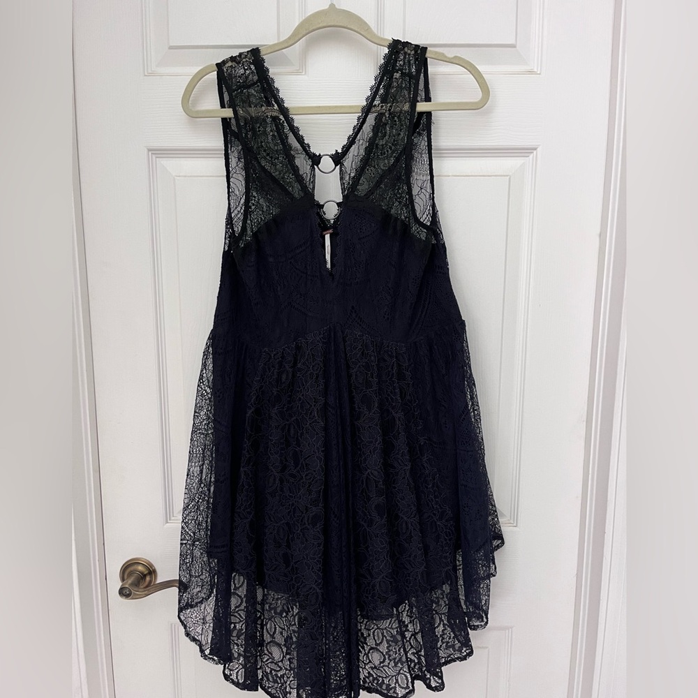 Free People Black Key hole details Lace Mini Dress small